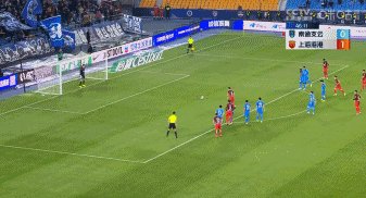 1712663753905065929.gif 奥斯卡点球2.gif